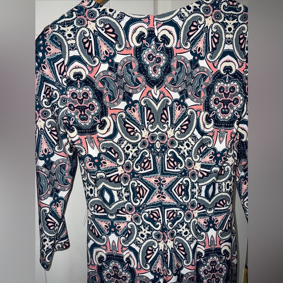 Eliza J Dress Womens size 2 Blue Pink Paisley Print 3/4 Sleeve Fit&flare Sheath - Picture 7 of 7